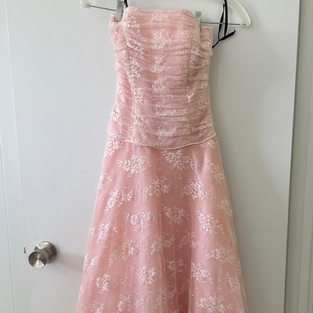 Dusk Collection by Sheila Yen Light Pink & White Lace Dress – Altered Size 5/6